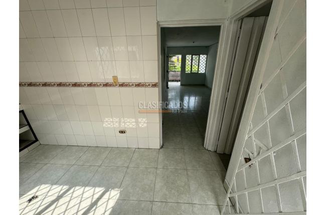 Apartamentos, Alquiler, Nueva Floresta - $800.000