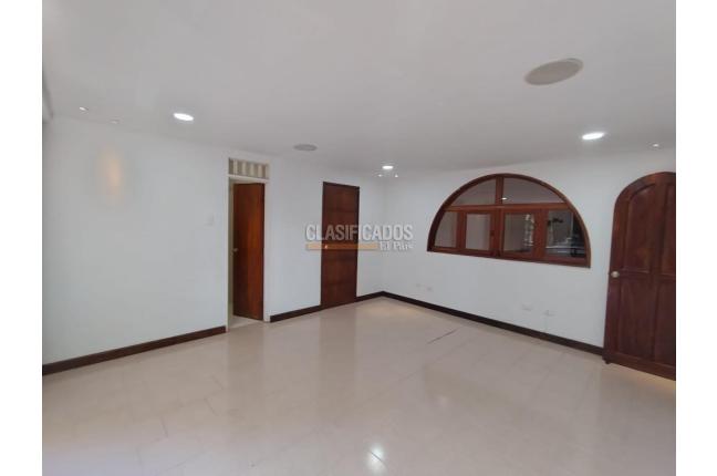 Casas, Alquiler, San Joaquín - $5.000.000