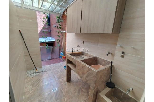 Casas, Venta, San Joaquín - $900.000.000