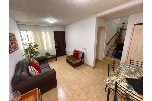 Casas, Venta, Metropolitano del Norte - $305.000.000