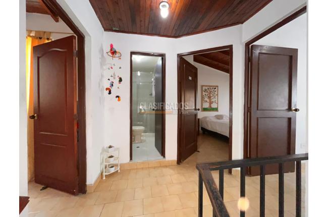 Casas, Venta, Metropolitano del Norte - $305.000.000
