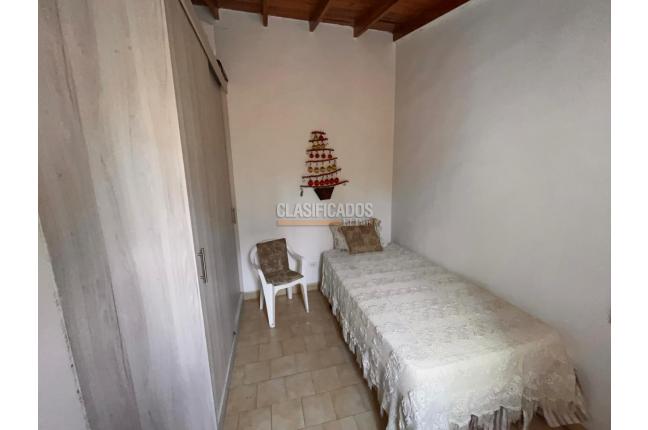 Casas, Venta, Metropolitano del Norte - $305.000.000