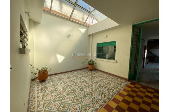 Casas, Venta, Miraflores - $920.000.000