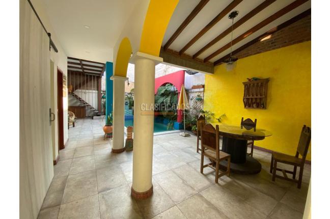 Casas, Venta, Miraflores - $920.000.000