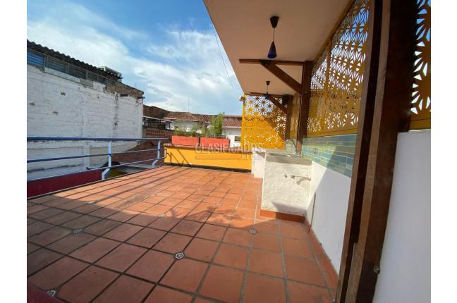 Casas, Venta, Miraflores - $920.000.000