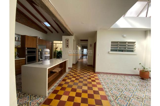 Casas, Venta, Miraflores - $920.000.000