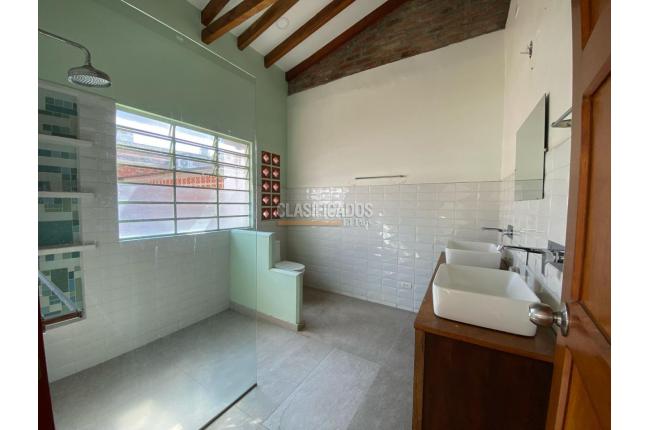 Casas, Venta, Miraflores - $920.000.000