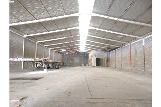 Locales y Bodegas, Alquiler en Yumbo