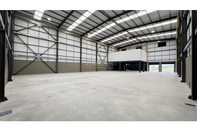 Locales y Bodegas, Alquiler en Yumbo