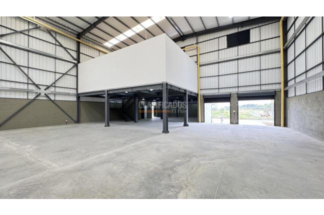 Locales y Bodegas, Alquiler, Yumbo - $18.000.000