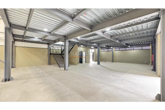 Locales y Bodegas, Alquiler, Yumbo - $18.000.000