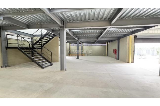 Locales y Bodegas, Alquiler, Yumbo - $18.000.000