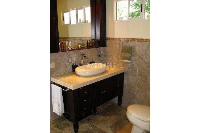 Fincas y Casas Campestres, Venta, Sasaima - $2.600.000.000