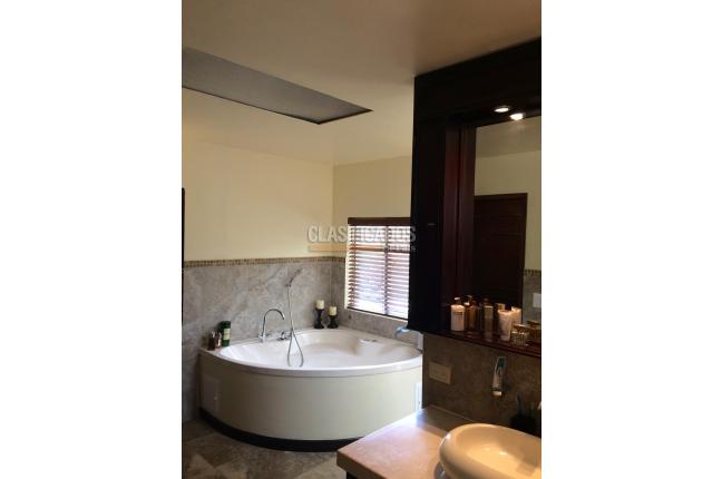 Fincas y Casas Campestres, Venta, Sasaima - $2.600.000.000