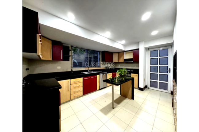 Casas, Alquiler en Pance