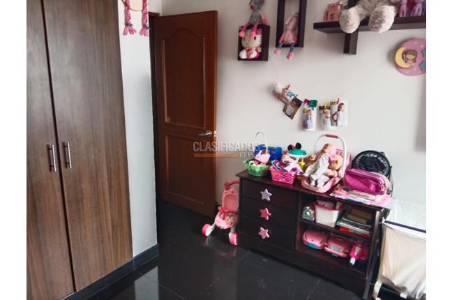 Apartamentos, Venta, Champagñat - $553.000.000