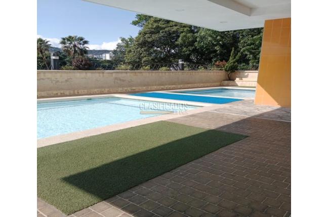 Apartamentos, Venta, Champagñat - $553.000.000