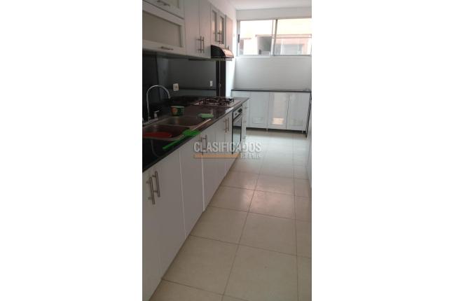 Apartamentos, Venta en Lago Club