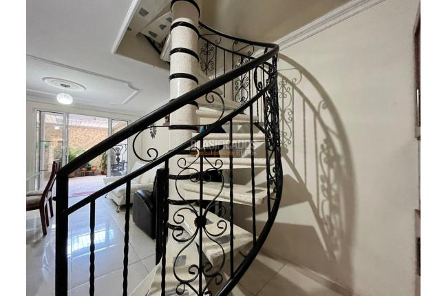 Casas, Venta en Valle del Lili