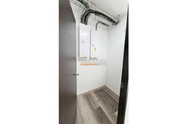 Locales y Bodegas, Alquiler, Salomia - $6.300.000