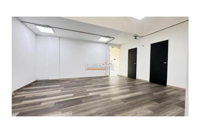 Locales y Bodegas, Alquiler, Salomia - $6.300.000