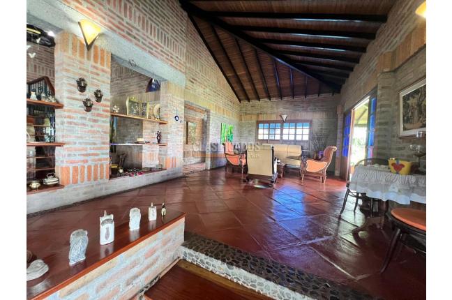 Fincas y Casas Campestres, Venta, Buga - $2.900.000.000