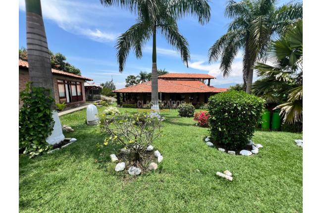 Fincas y Casas Campestres, Venta, Buga - $2.900.000.000