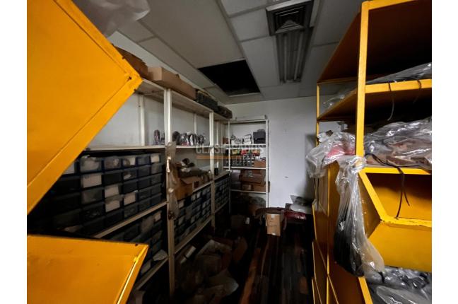 Locales y Bodegas, Venta en Alameda