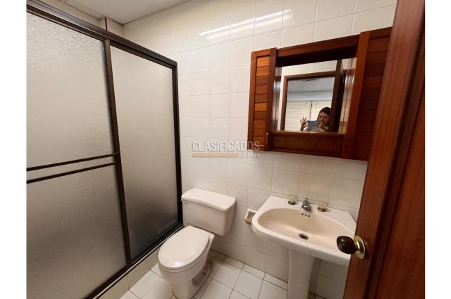 Locales y Bodegas, Venta, Alameda - $2.200.000.000