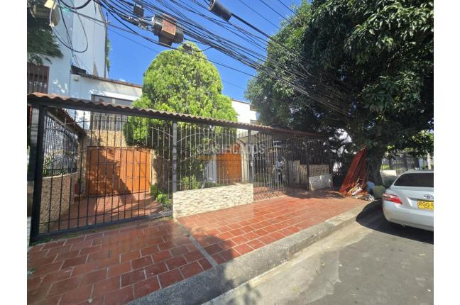 Casas, Venta en Ciudad Jardín
