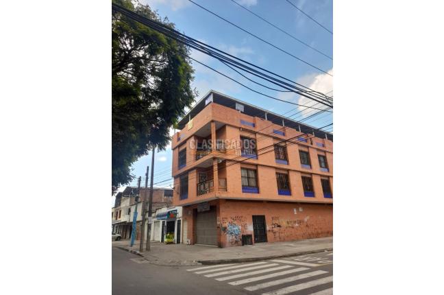 Edificios, Venta, Atanasio Girardot - $1.100.000.000