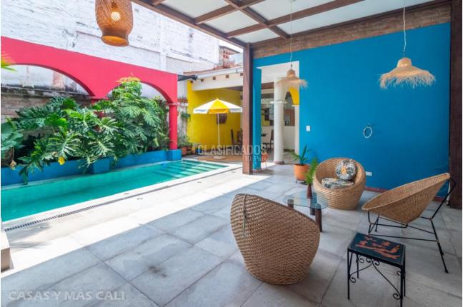 Casas, Venta, Miraflores - $910.000.000