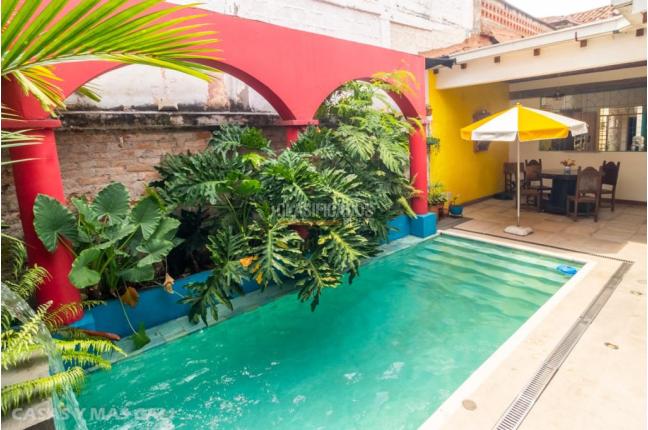 Casas, Venta, Miraflores - $910.000.000