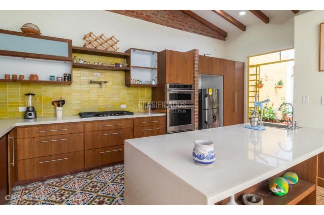 Casas, Venta, Miraflores - $910.000.000