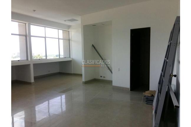 Oficinas y Consultorios, Alquiler, Centro Ccial. Unicentro - $5.000.000