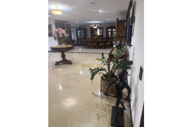 Apartamentos, Alquiler, Arboleda - $10.000.000