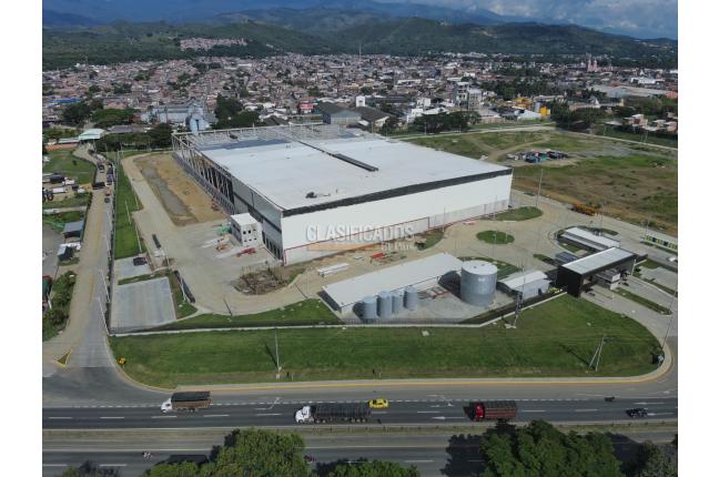 Locales y Bodegas, Alquiler, Buga - $540.252.000