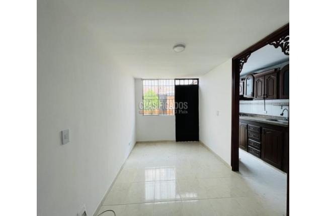 Casas, Alquiler en Ciudad 2.000