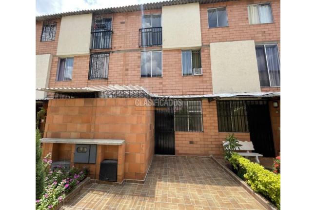 Casas, Alquiler, Ciudad 2.000 - $1.300.000