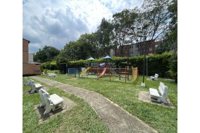 Casas, Alquiler, Ciudad 2.000 - $1.300.000