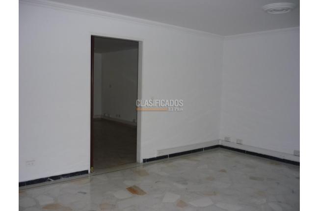 Oficinas y Consultorios, Alquiler, San Vicente - $2.800.000