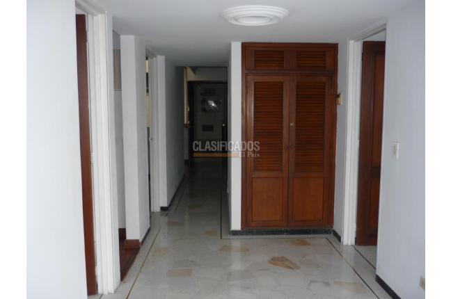 Oficinas y Consultorios, Alquiler, San Vicente - $2.800.000