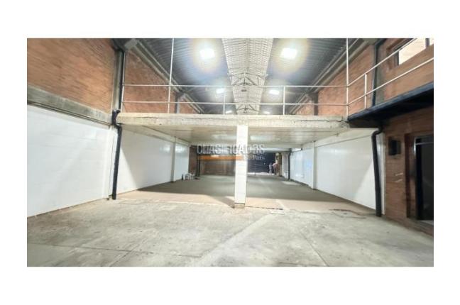 Locales y Bodegas, Venta, Porvenir - $930.000.000