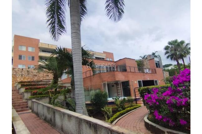 Apartamentos, Venta en Ciudad Jardín