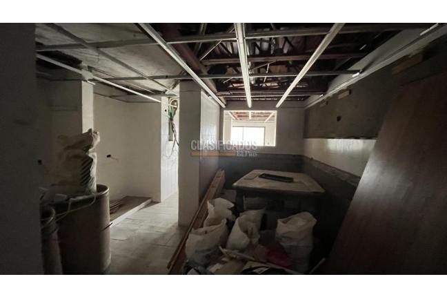 Apartamentos, Venta en Santa Rosa del Oeste