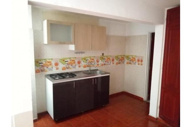 Apartaestudios, Alquiler, Versalles - $900.000