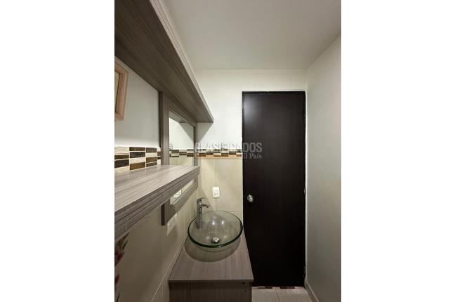 Apartamentos, Venta, Primero de Mayo - $300.000.000