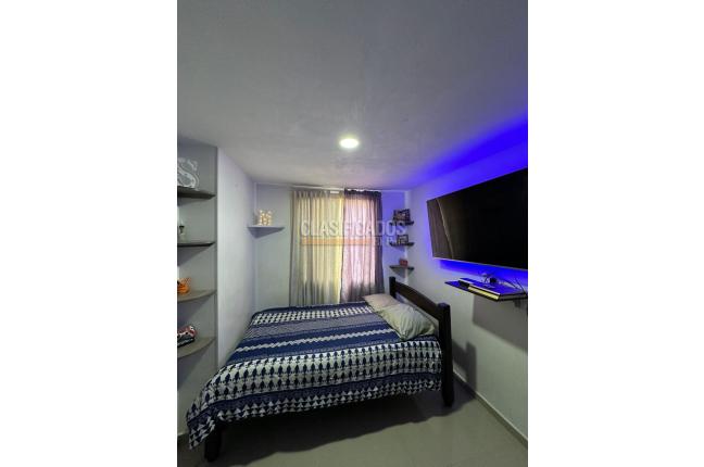 Apartamentos, Venta, Primero de Mayo - $300.000.000