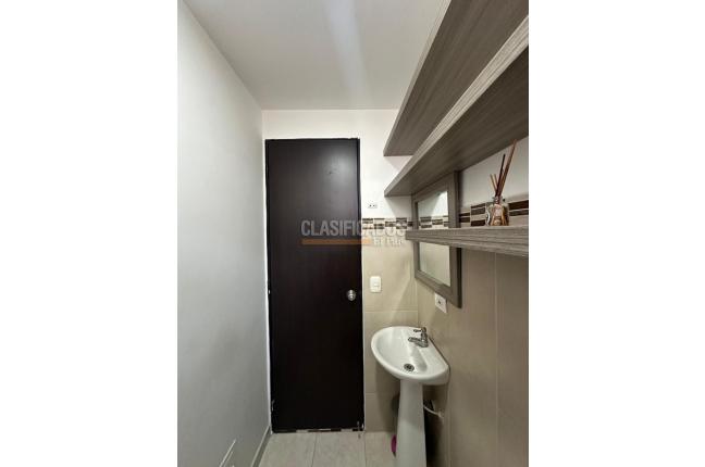 Apartamentos, Venta, Primero de Mayo - $300.000.000