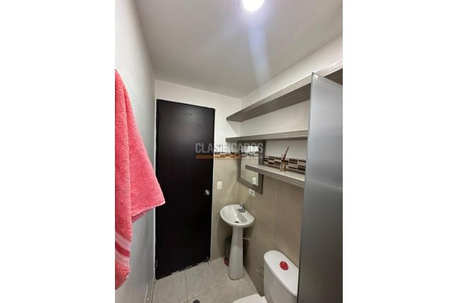 Apartamentos, Venta, Primero de Mayo - $300.000.000